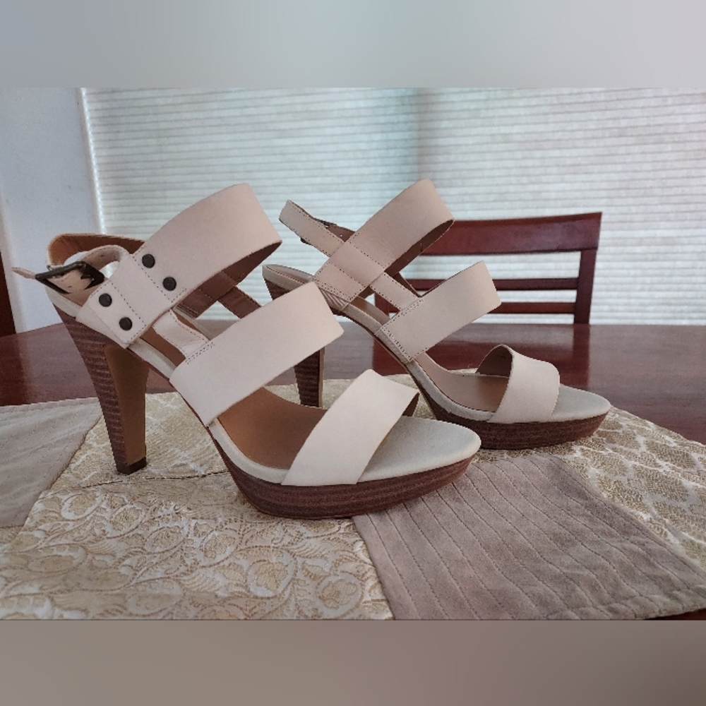 Franco Sarto Strappy Rivet Heels with slighy Platform -  Cream / Beige NWOB